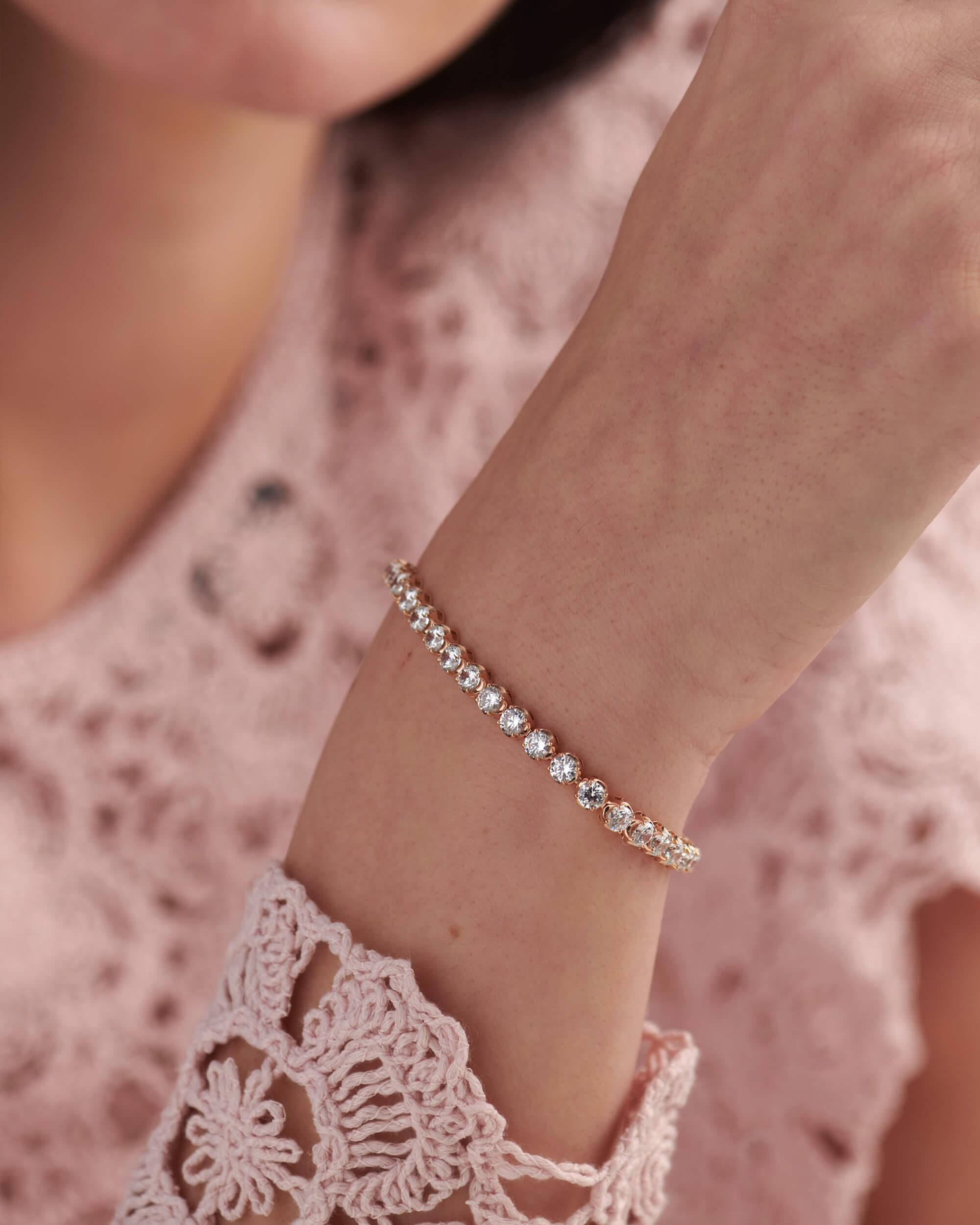 14k gold lab grown diamond tennis bracelet, top angle view showing fine craftsmanship