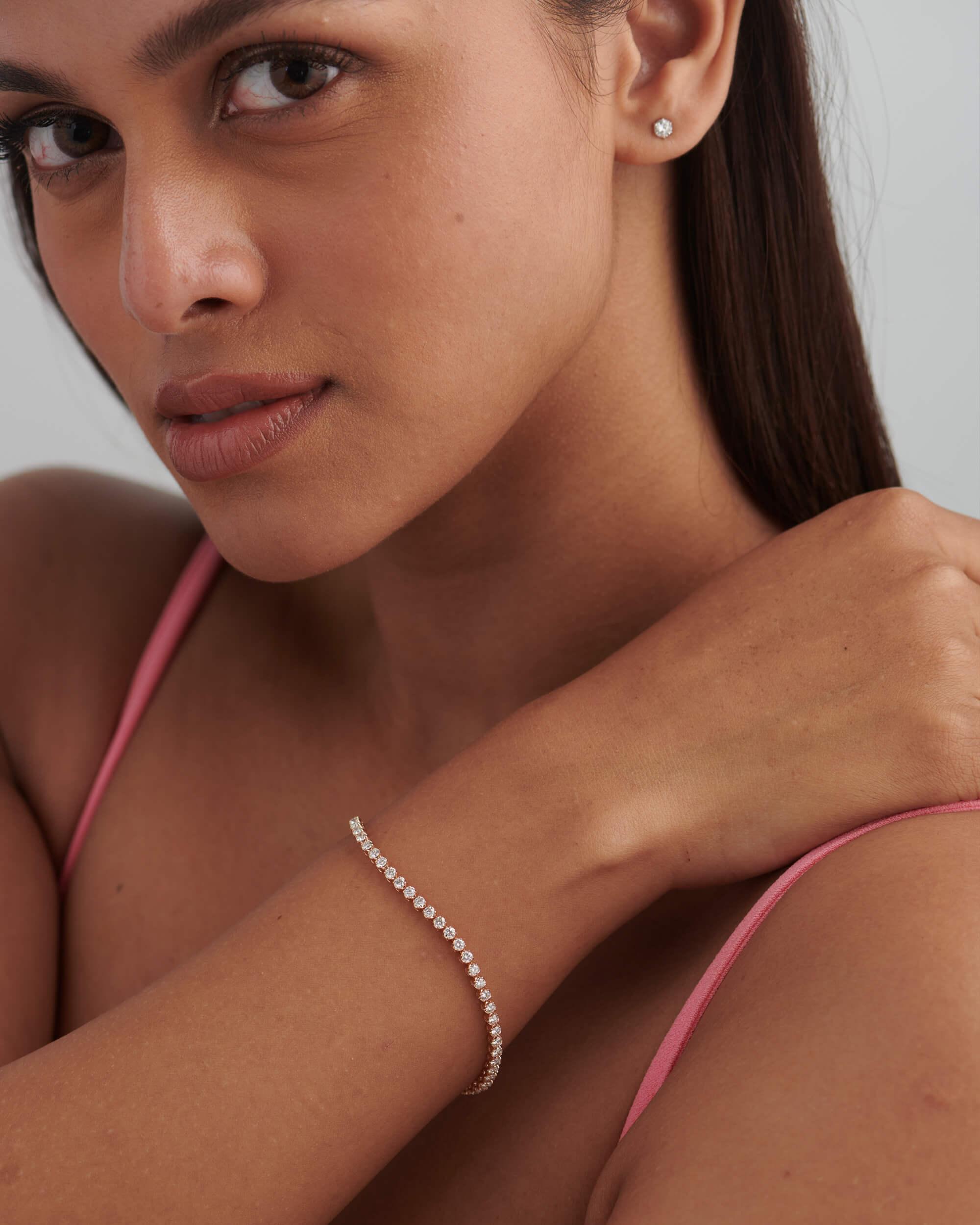 14k gold lab grown diamond tennis bracelet, sparkle detail shot showing fine craftsmanship with brilliant sparkle