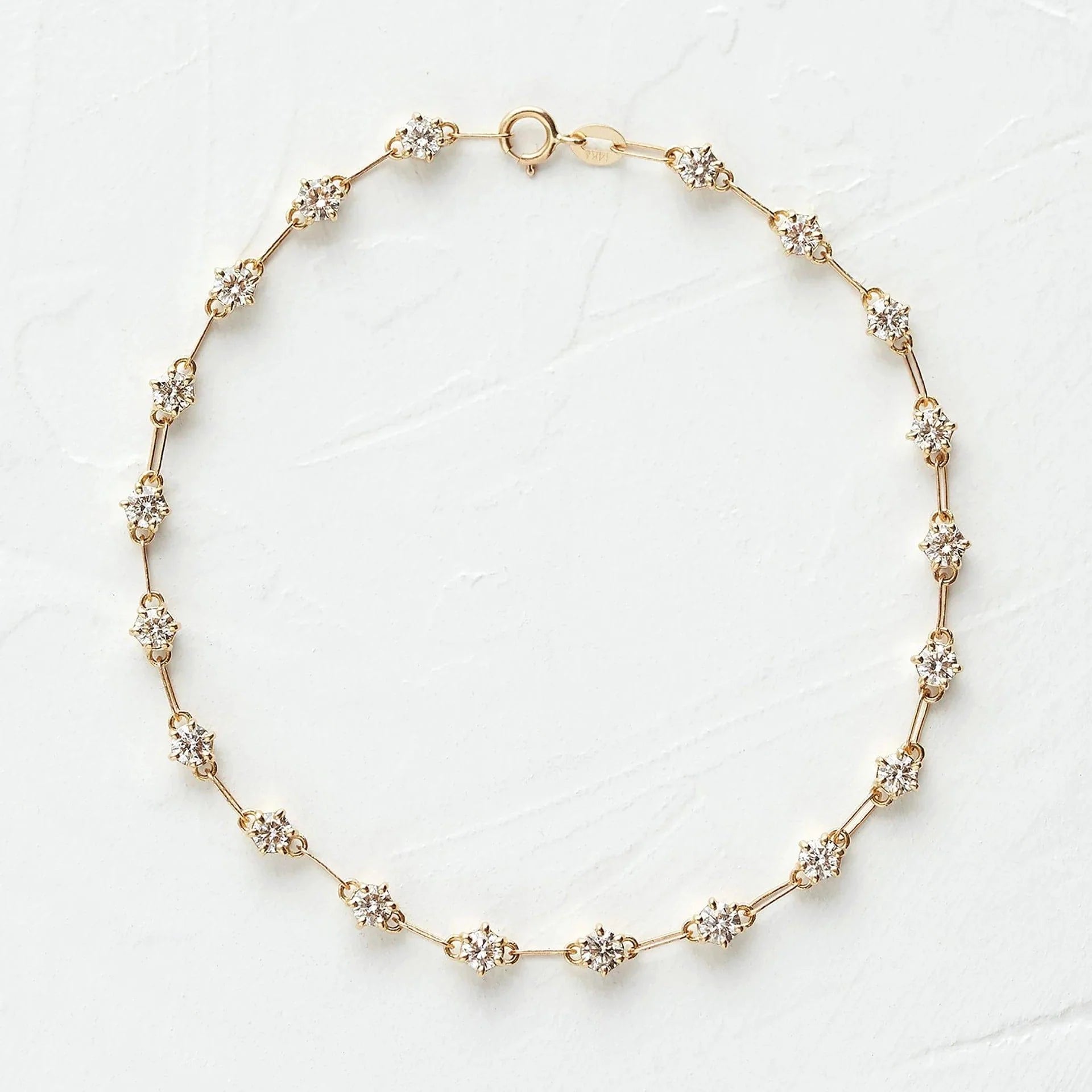 14k gold lab grown diamond bracelet, detailed close-up showing fine craftsmanship for elegant everyday wear