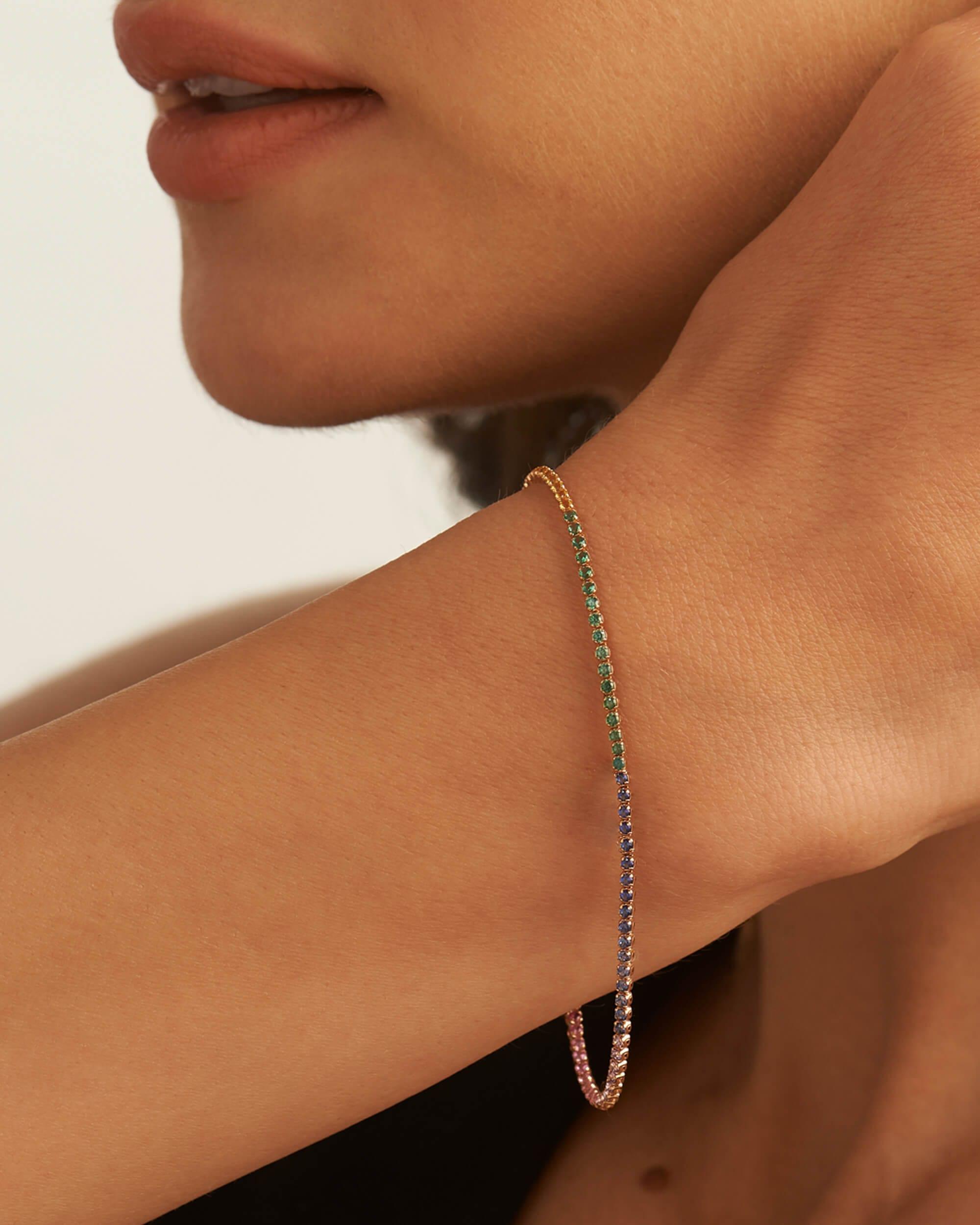 14k gold tennis lab grown diamond bangle bracelet, sparkle detail shot showing fine craftsmanship