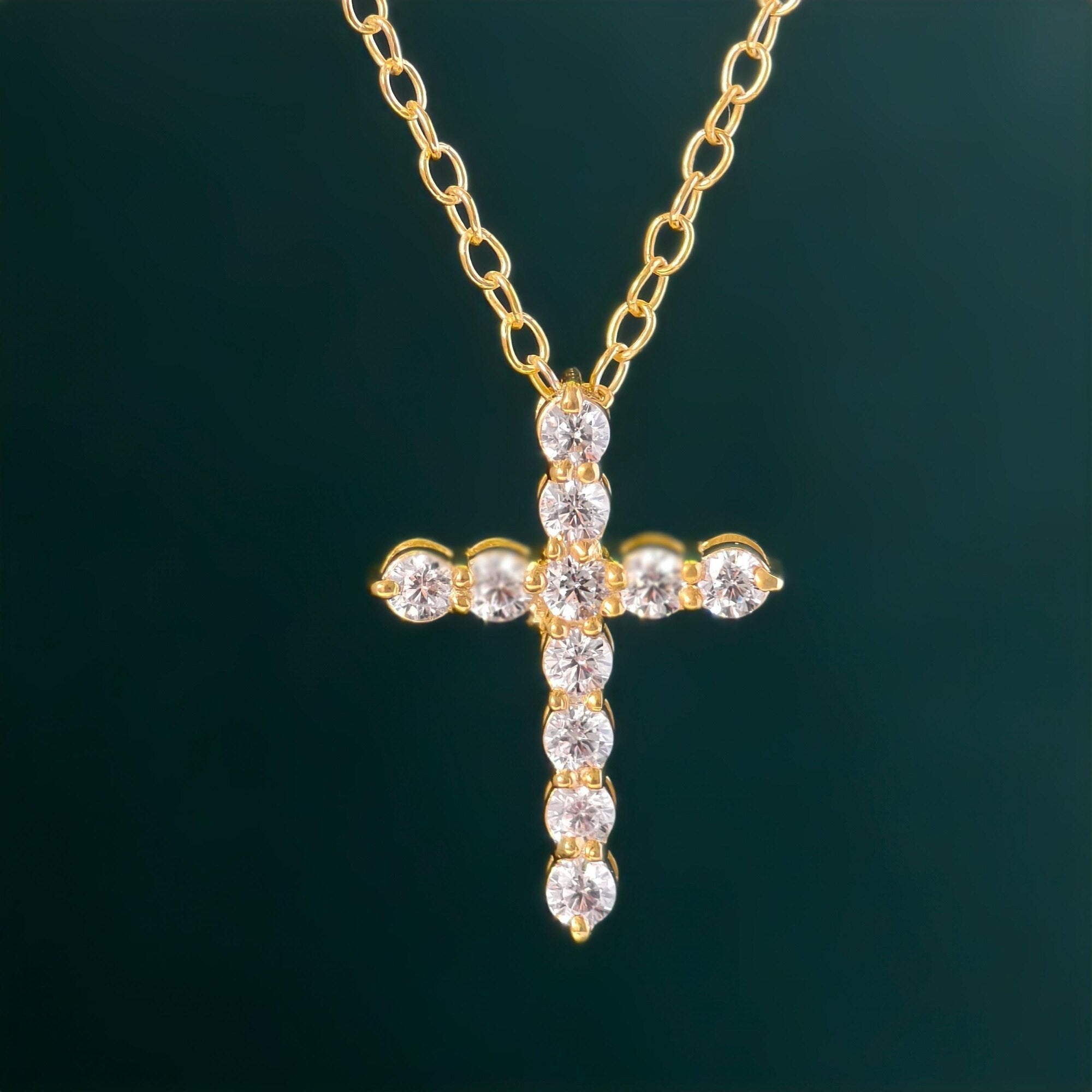 14k gold cross lab grown diamond pendant necklace, macro detail view showing fine craftsmanship