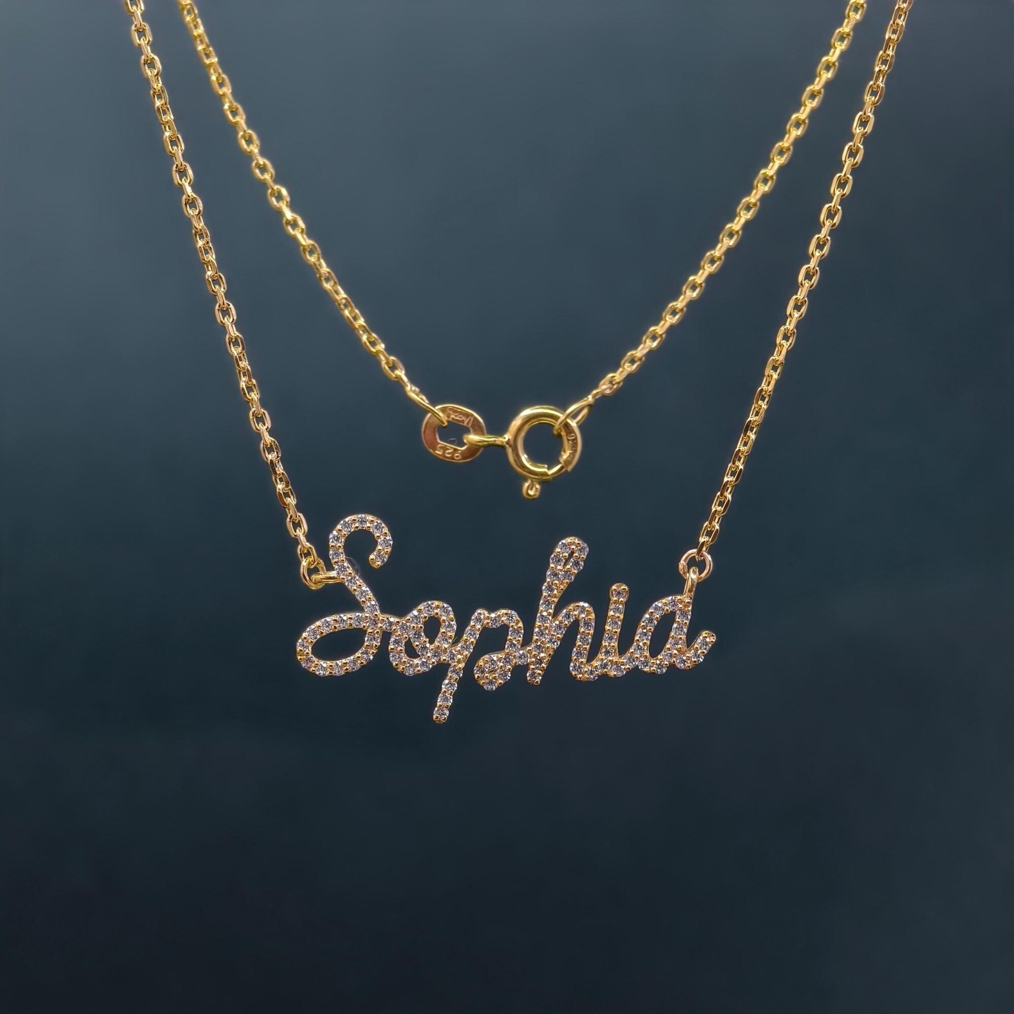 14k gold personalized name lab grown diamond necklace, detailed close-up showing fine craftsmanship