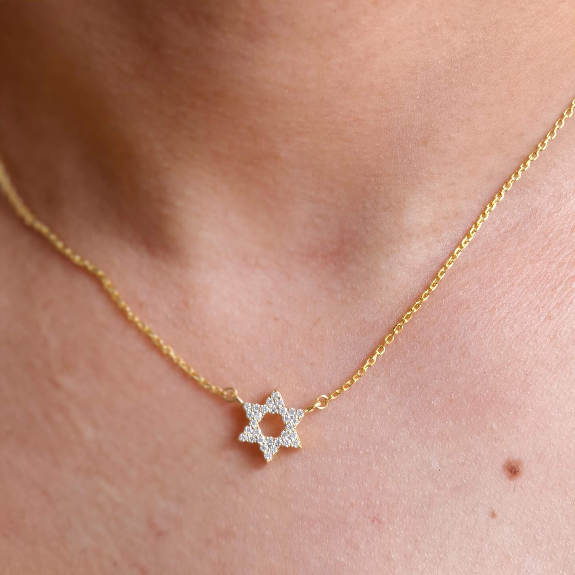 14k gold star lab grown diamond pendant necklace, detailed close-up showing fine craftsmanship