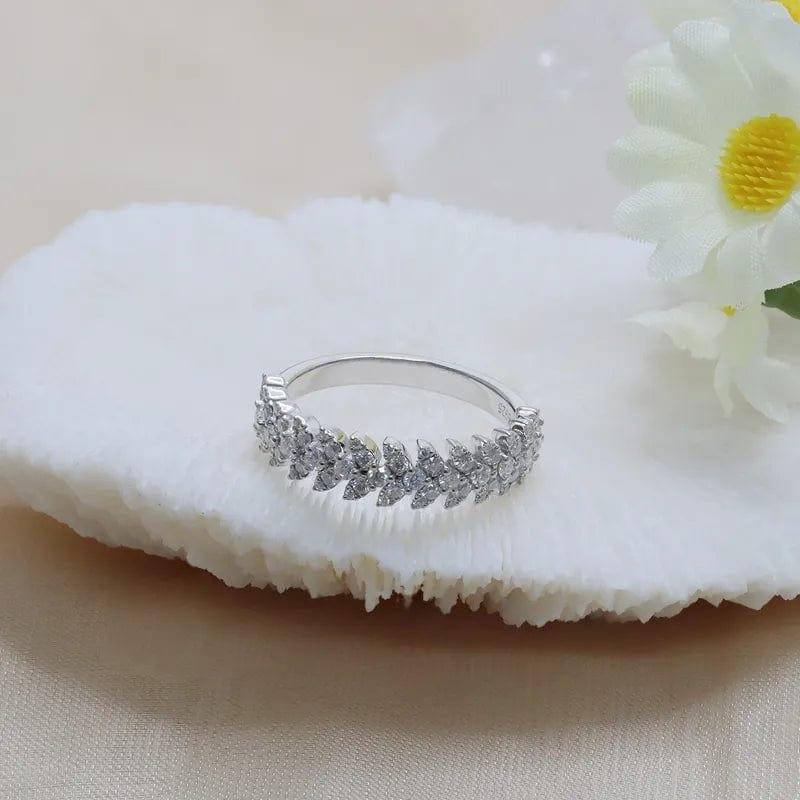 14k gold round lab grown diamond wedding band, sparkle detail shot showing fine craftsmanship with brilliant sparkle